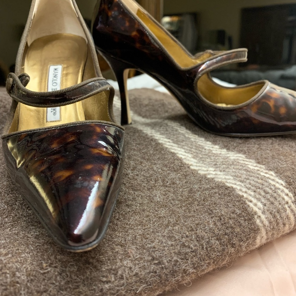Manolo Blahnik women’s Campari patent leather Mary Jane pumps